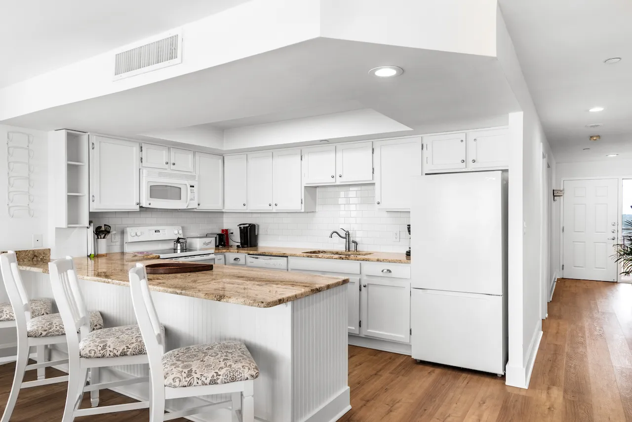 Surf Master, Unit 1207 photo 10