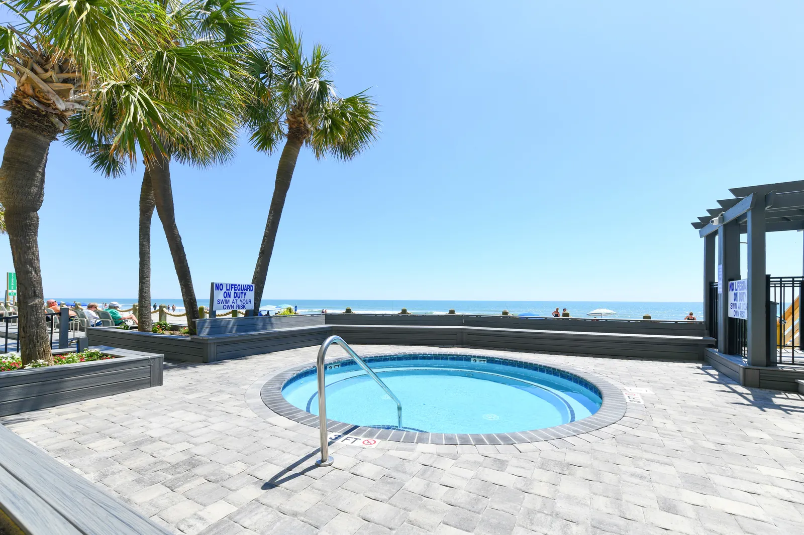 Water's Edge 203 photo 17