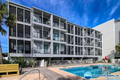 Ocean Cove 102