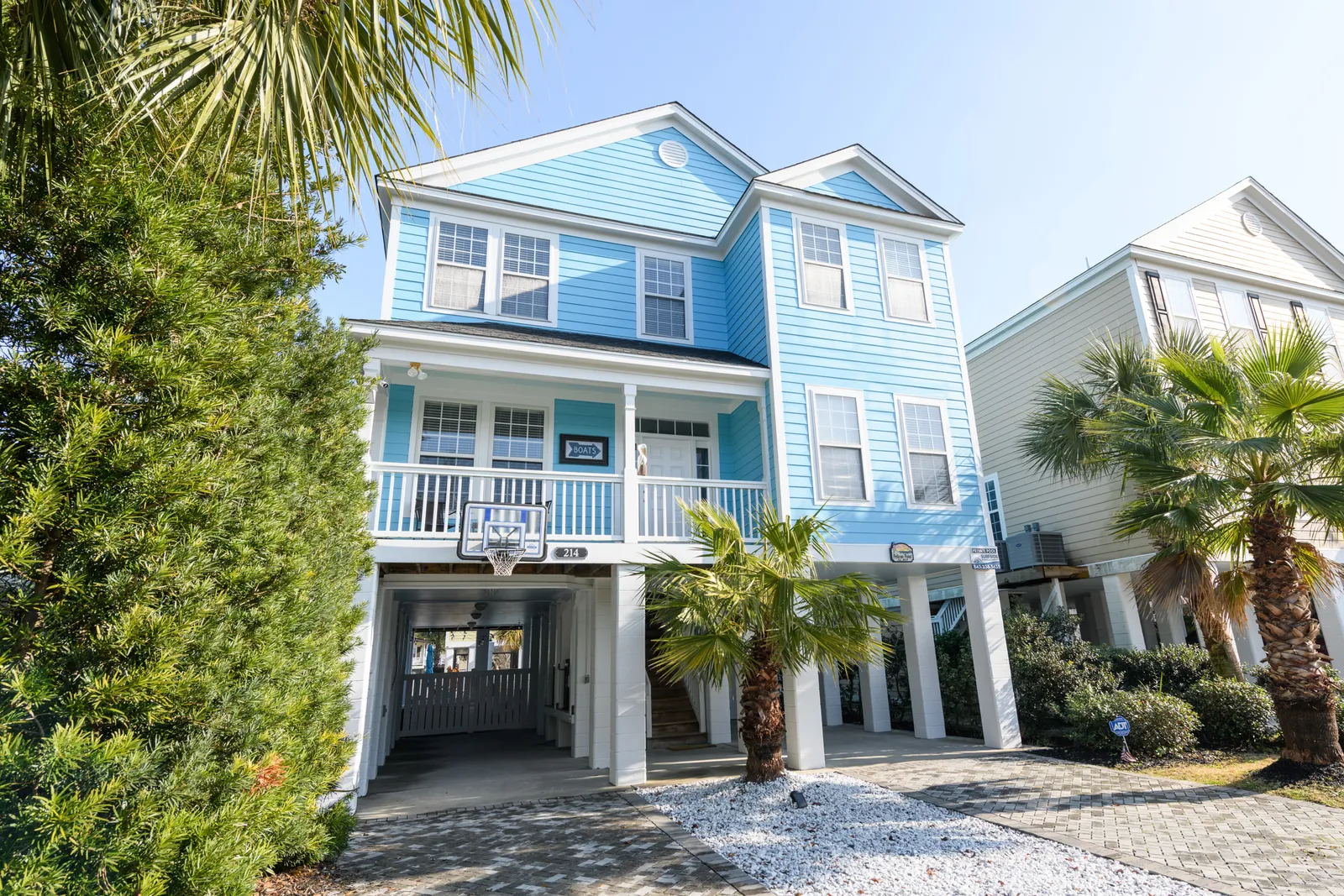Pelican Point photo 2
