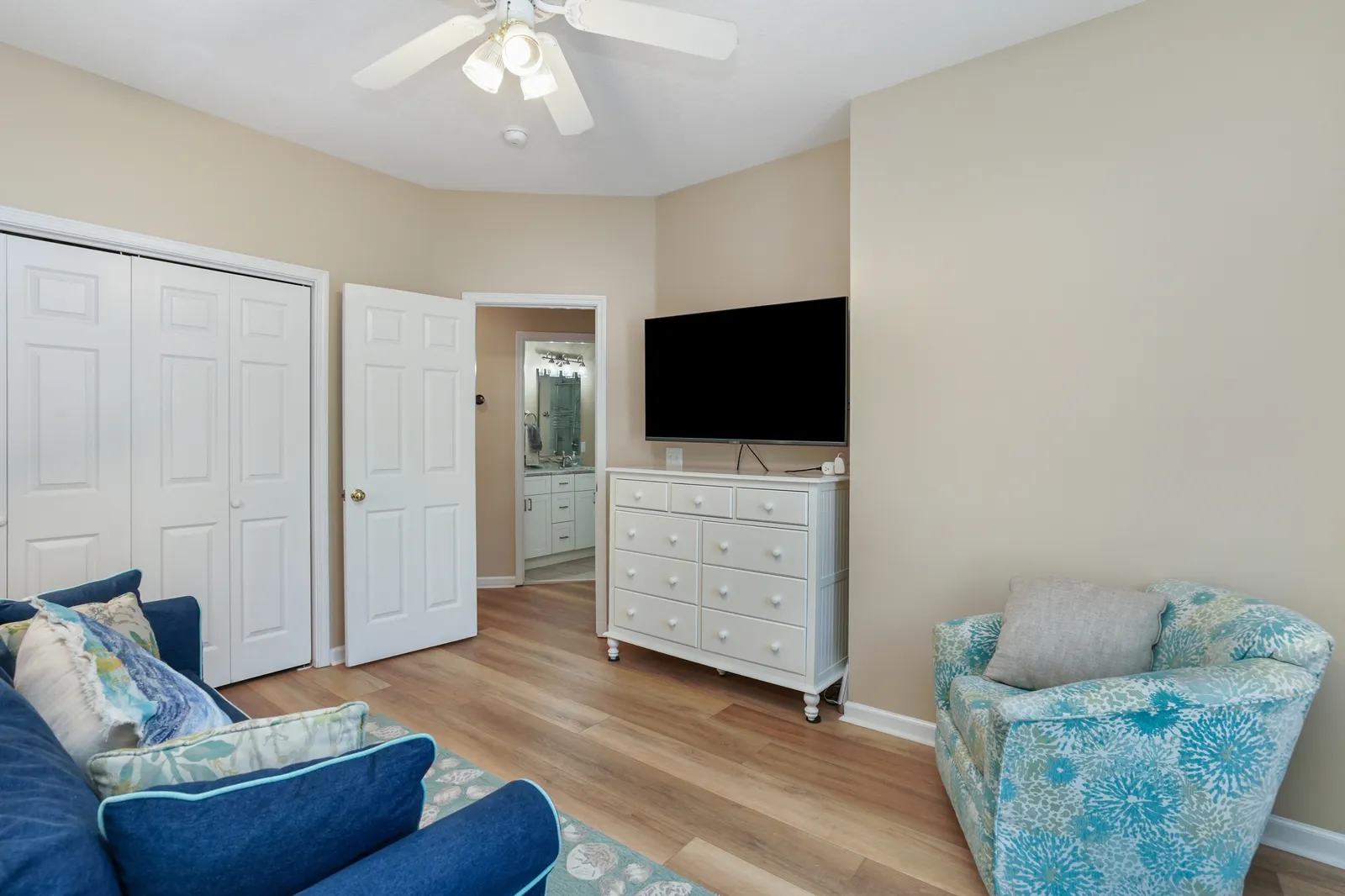 Sunnyside Treasure photo 17
