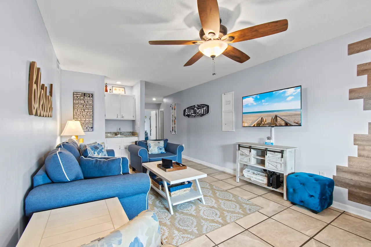 After Deck, Unit 201 photo 11
