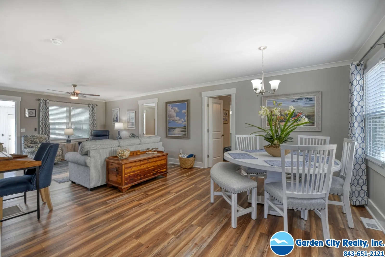 D-D's Beach House photo 5