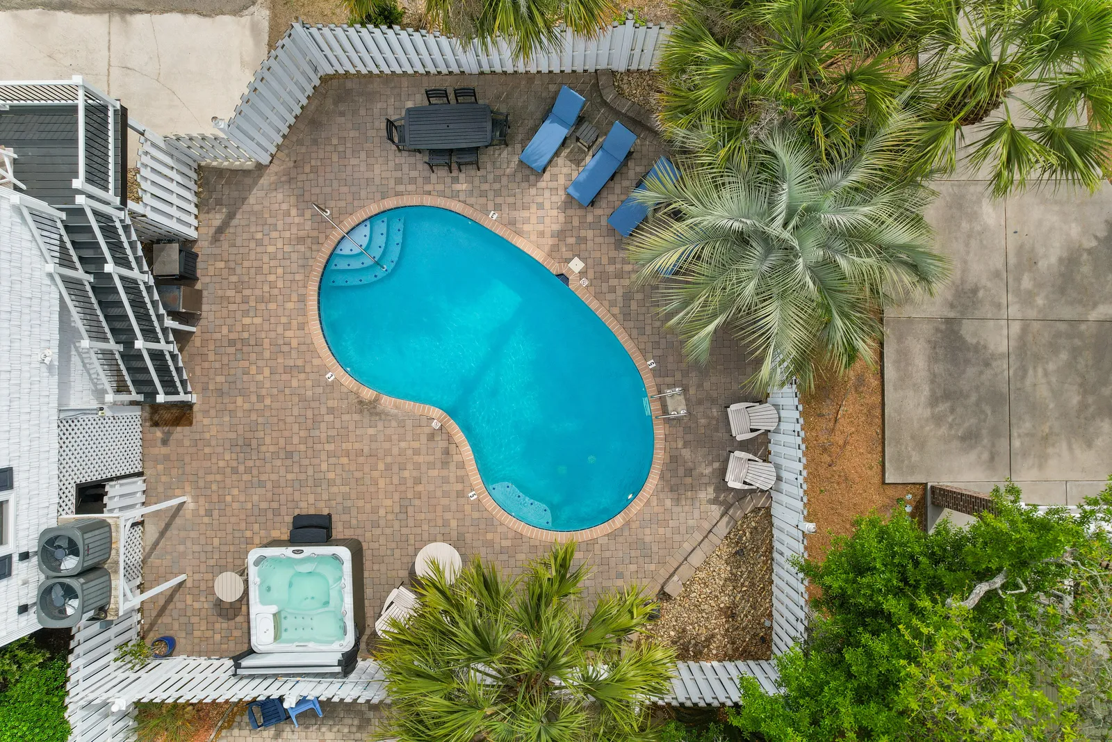 Mahalo House photo 2