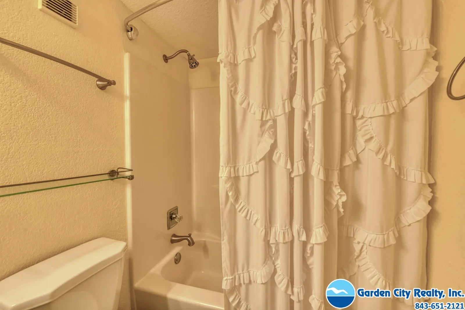 Water's Edge 708 photo 20