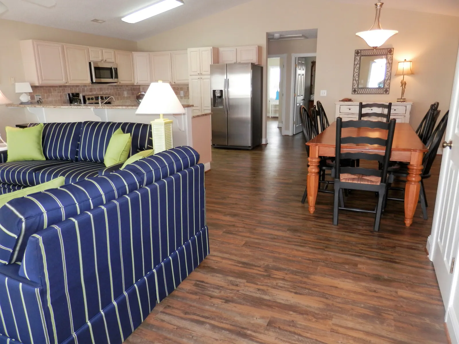 Crenson Beach, 507 N. Waccamaw Drive, Garden City Beach photo 12