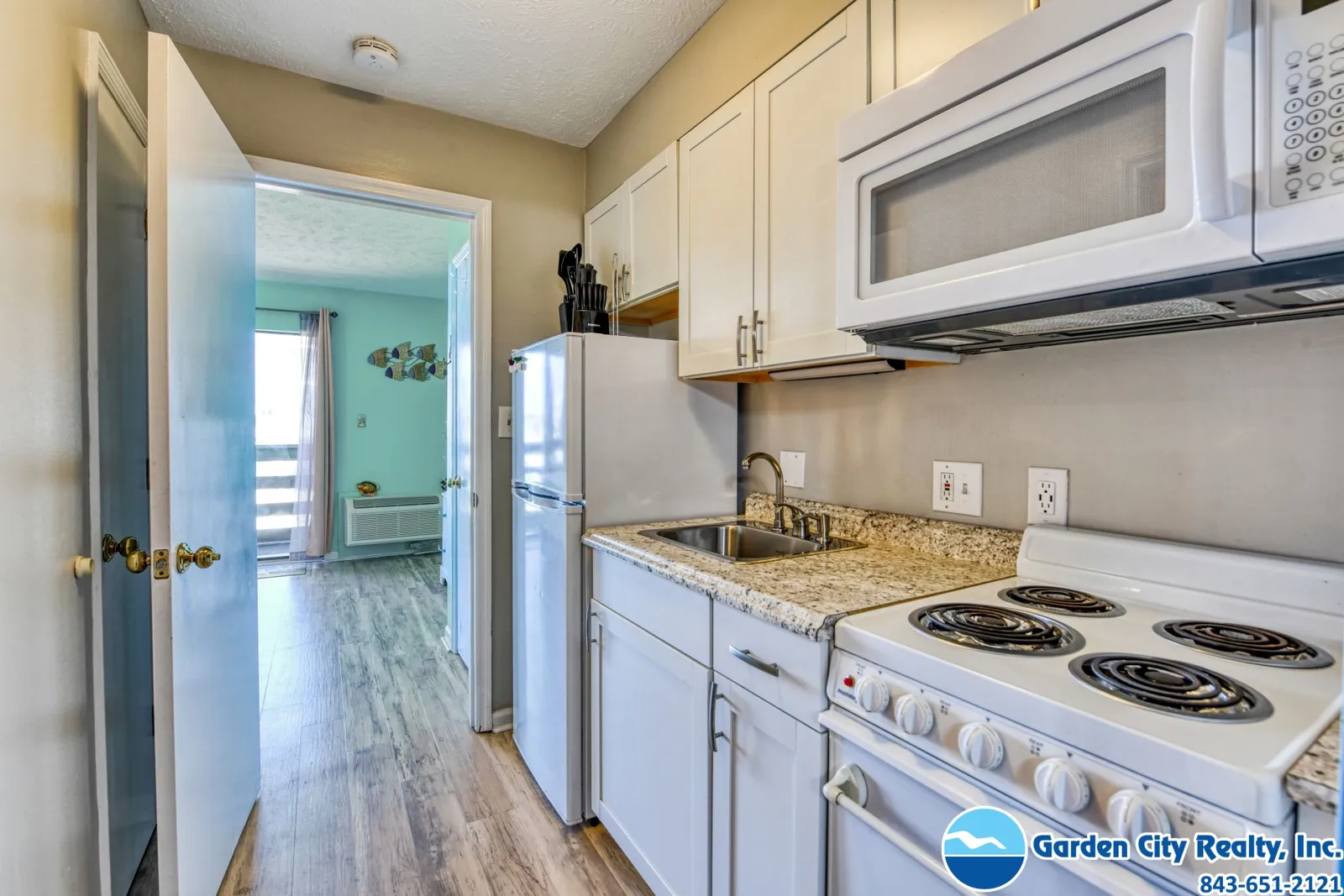 Garden City Guest House 108 photo 11