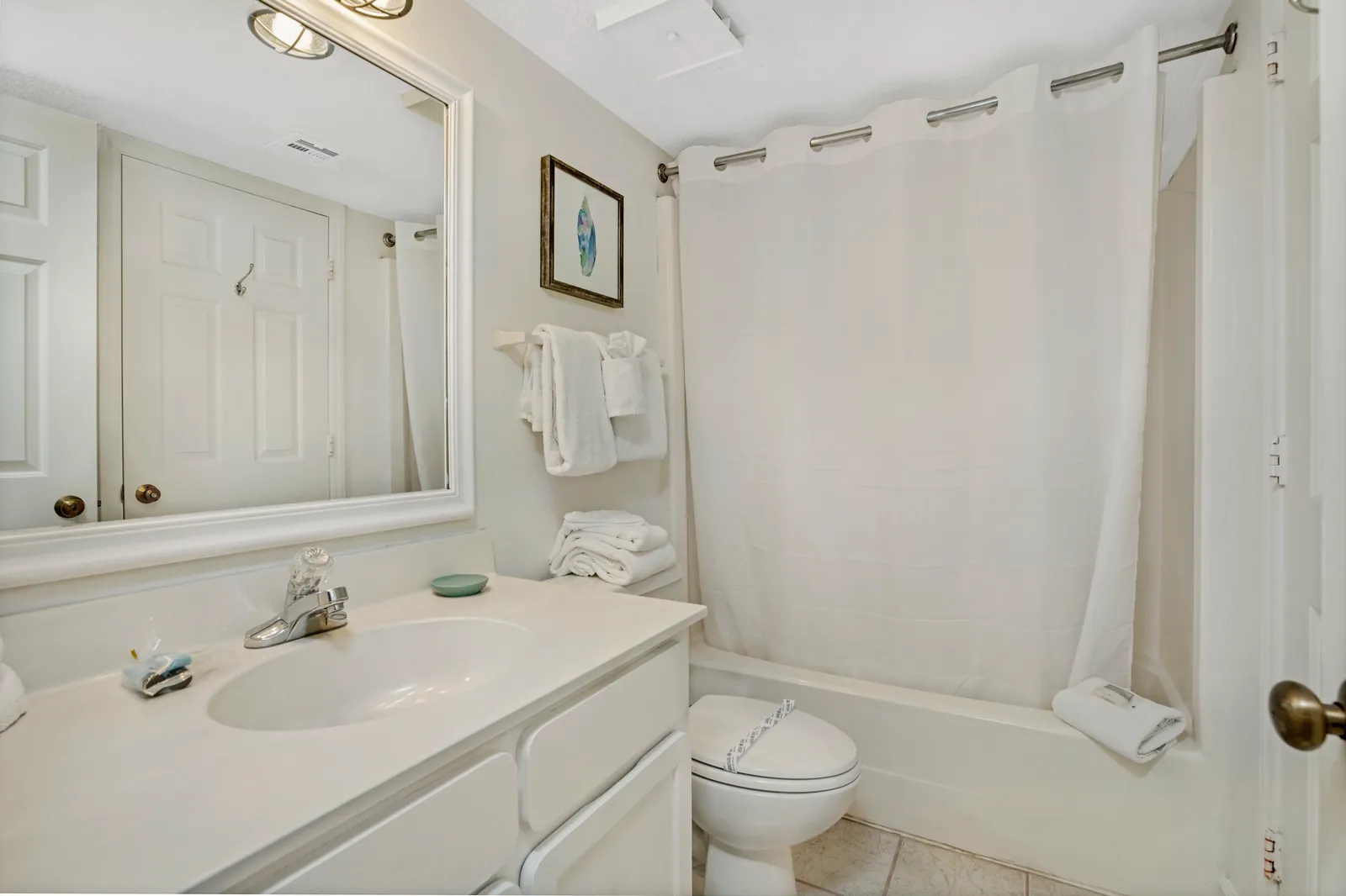 Surf Master, Unit 310 photo 17