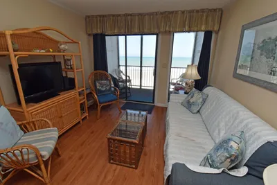 Ocean Cove 208