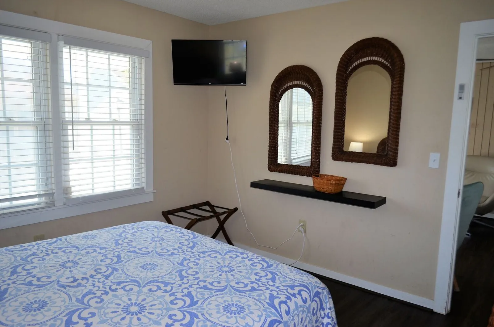 Summer House 169 photo 15