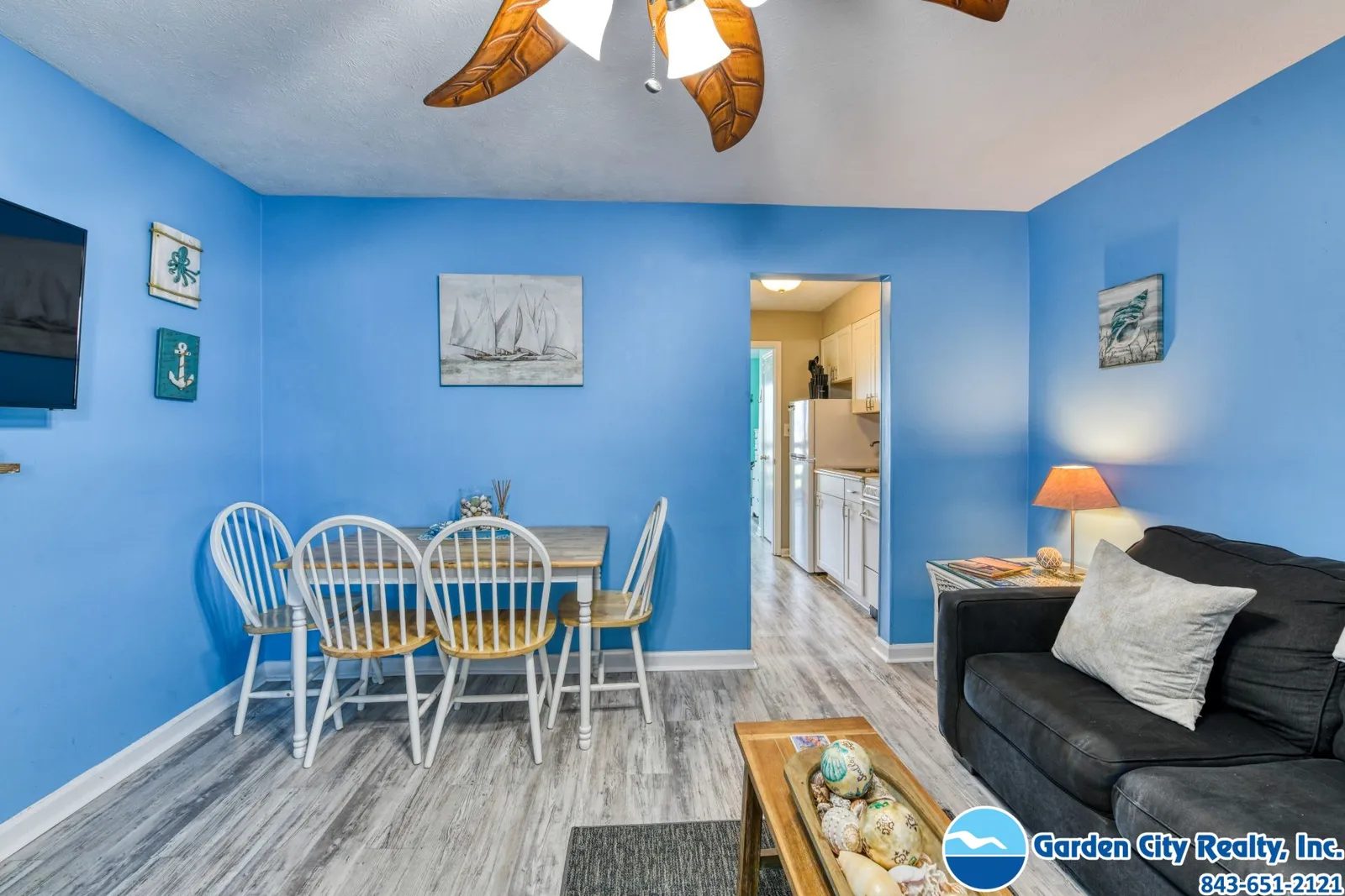 Garden City Guest House 108 photo 8
