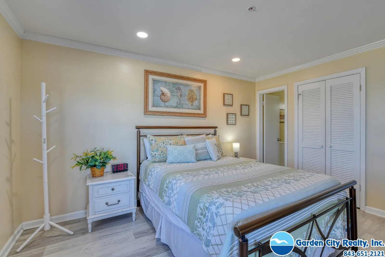 Sea Master 105 photo 23