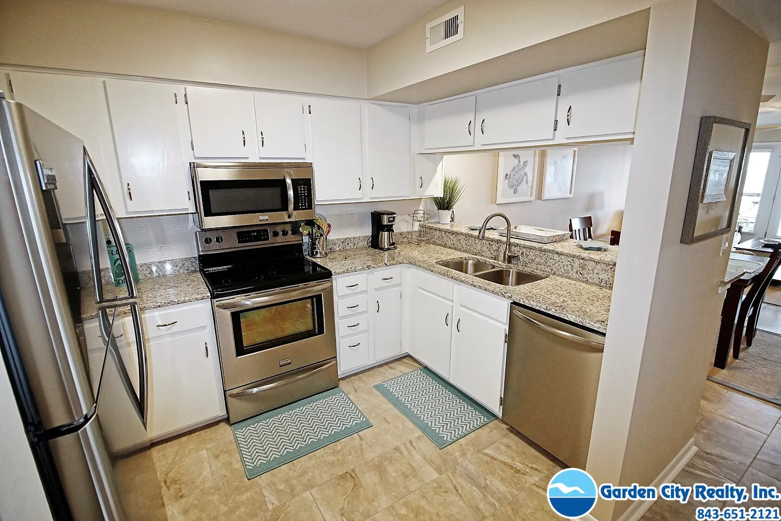 Afterdeck 105 photo 17