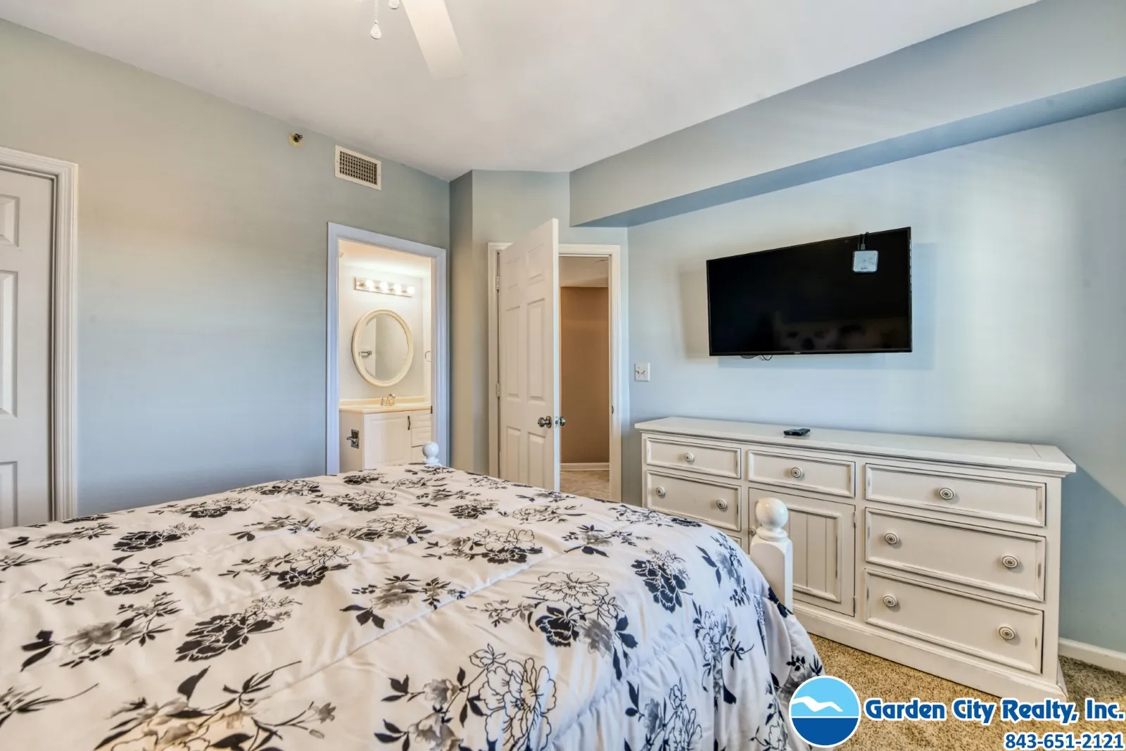 One Ocean Place 1207 photo 24