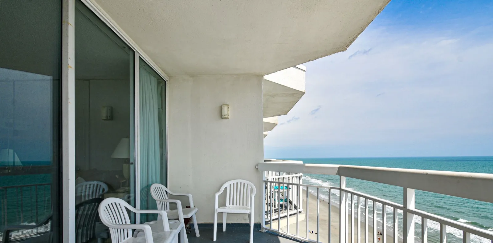 Water's Edge 1511 photo 1