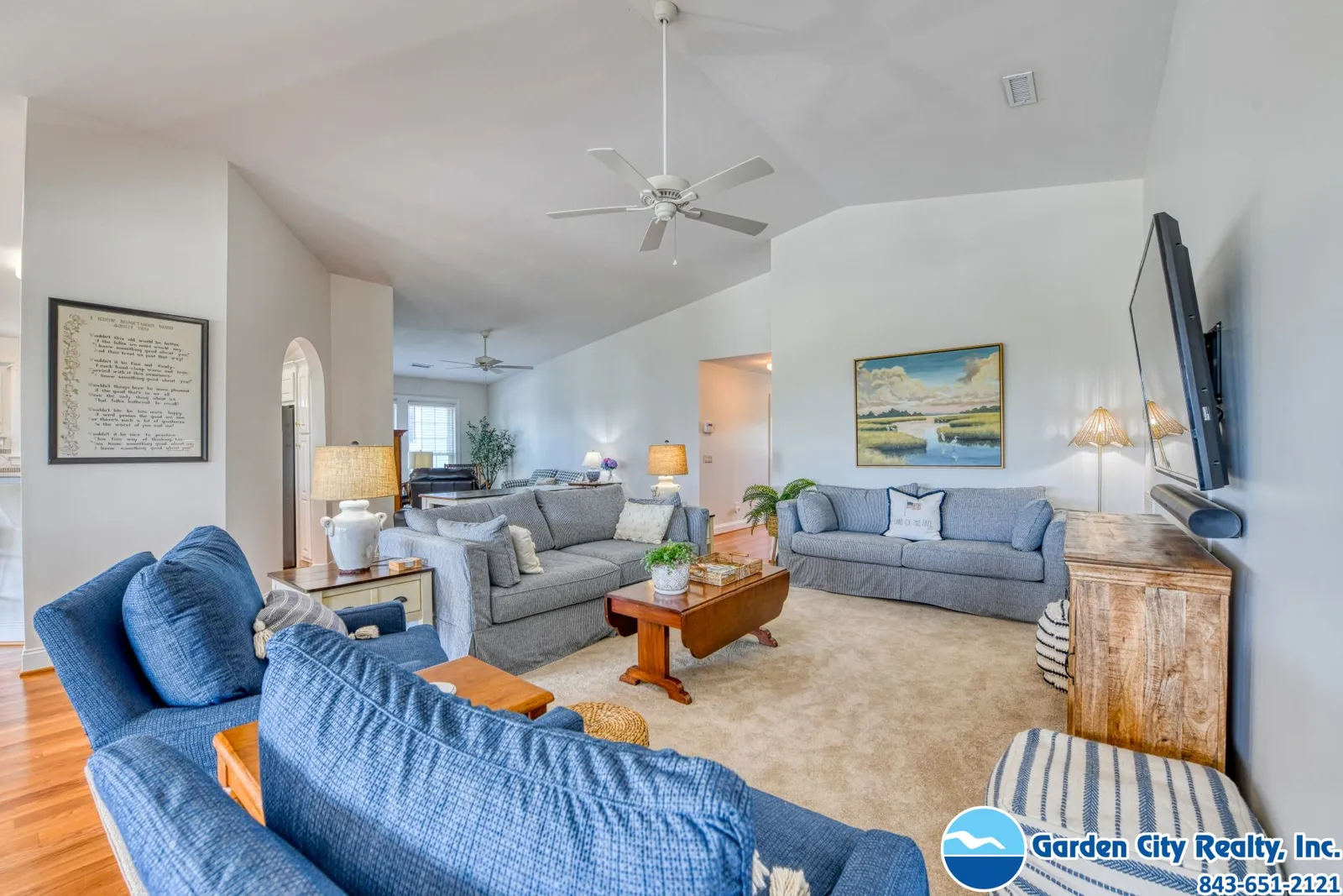 Lollipops Beach House photo 23