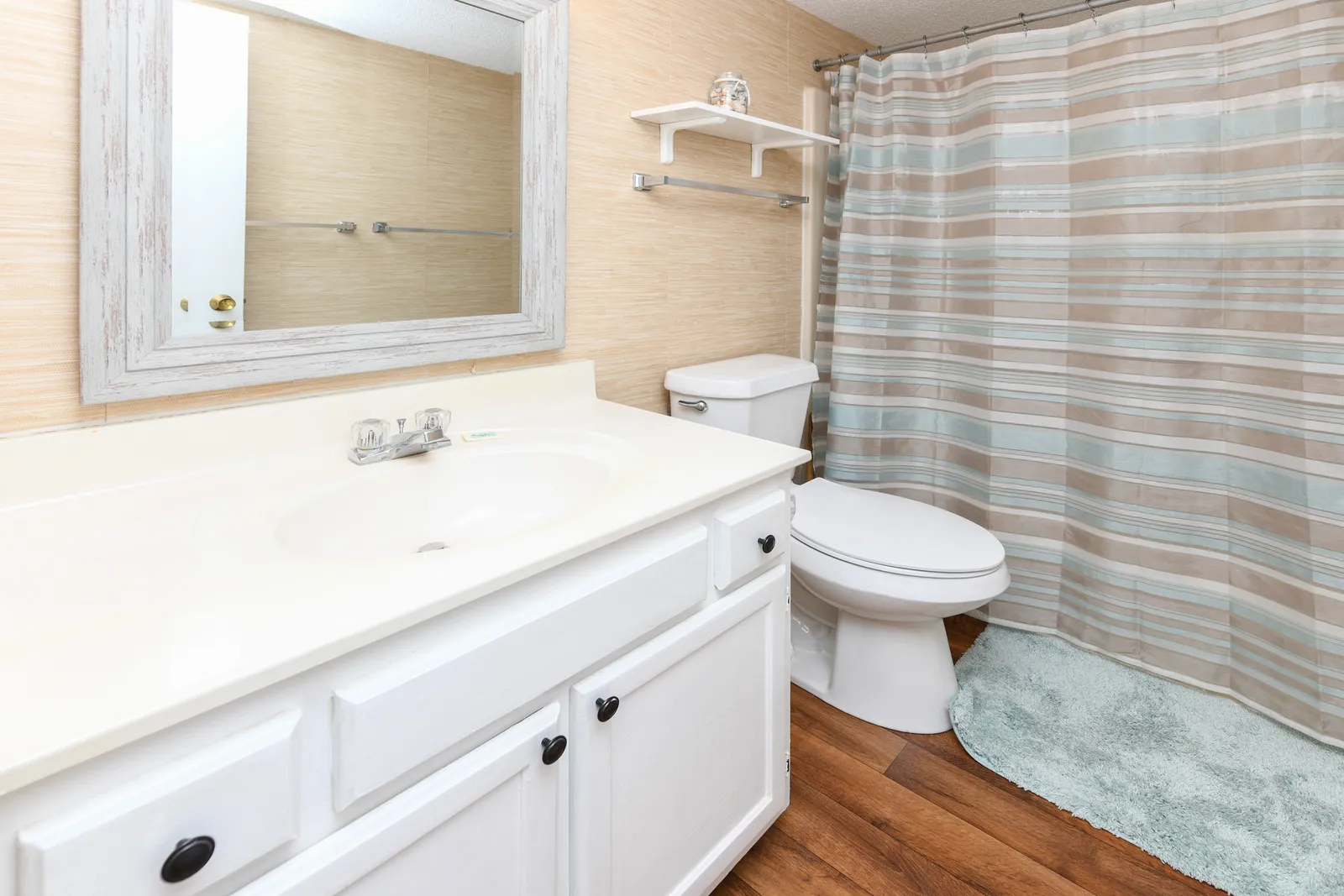 Vantage Pointe 101 photo 8