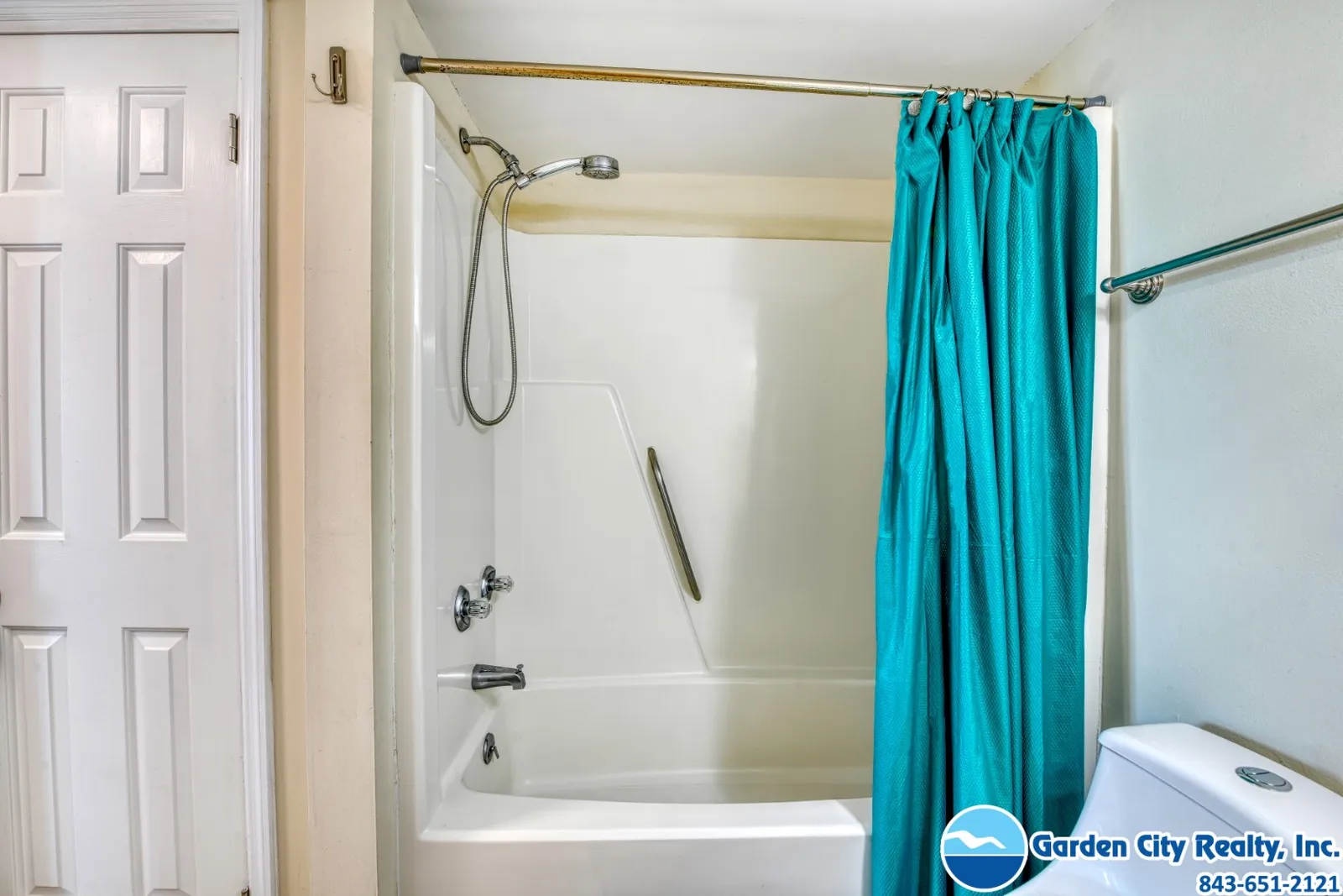 Horizon East 403 photo 20