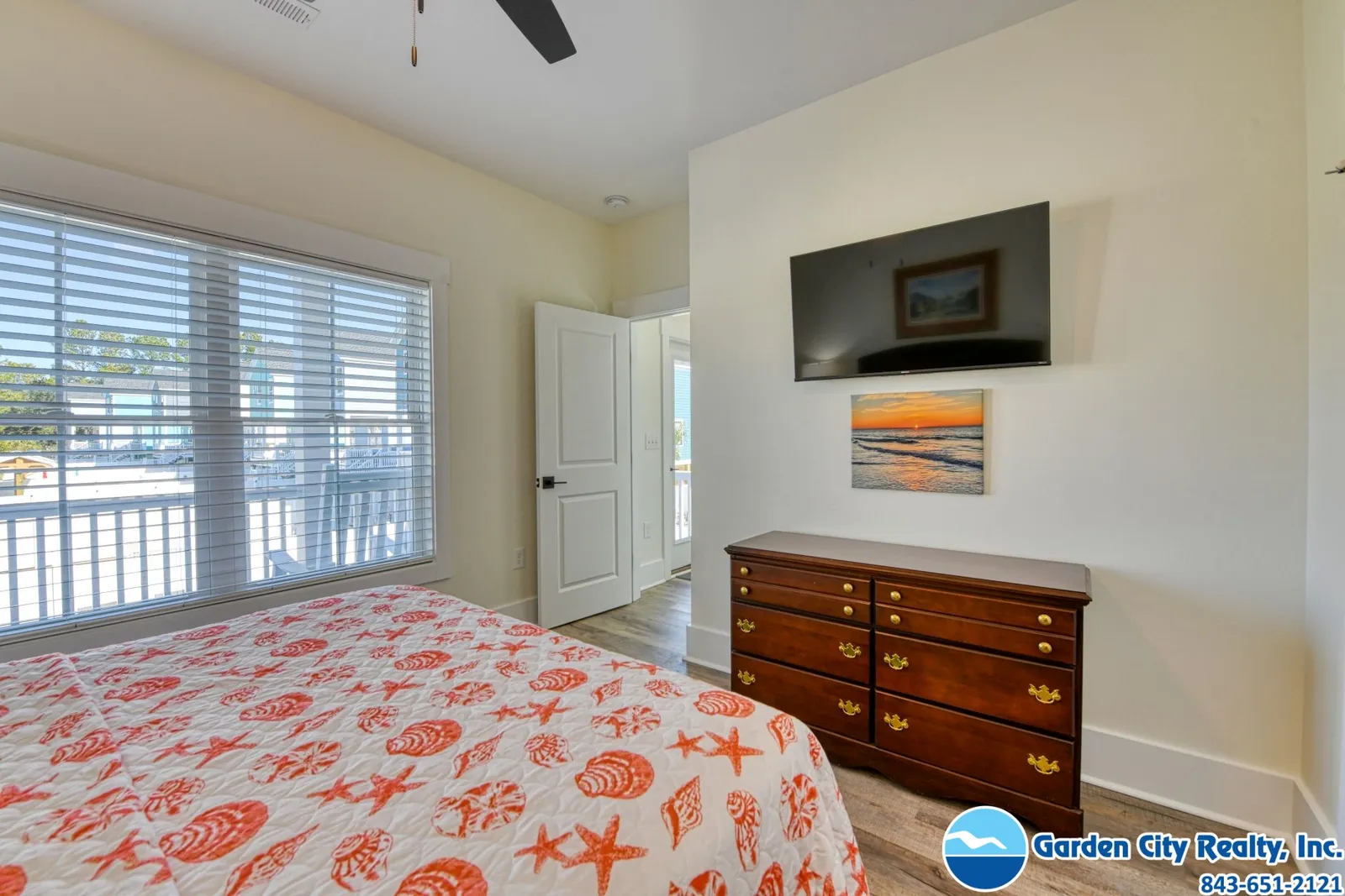 320 Cypress Avenue photo 23