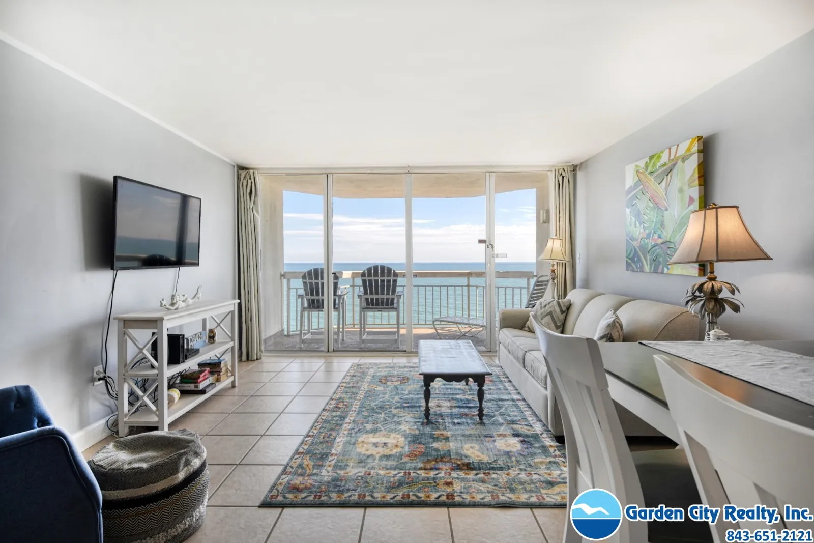 Water's Edge 1406 photo 5