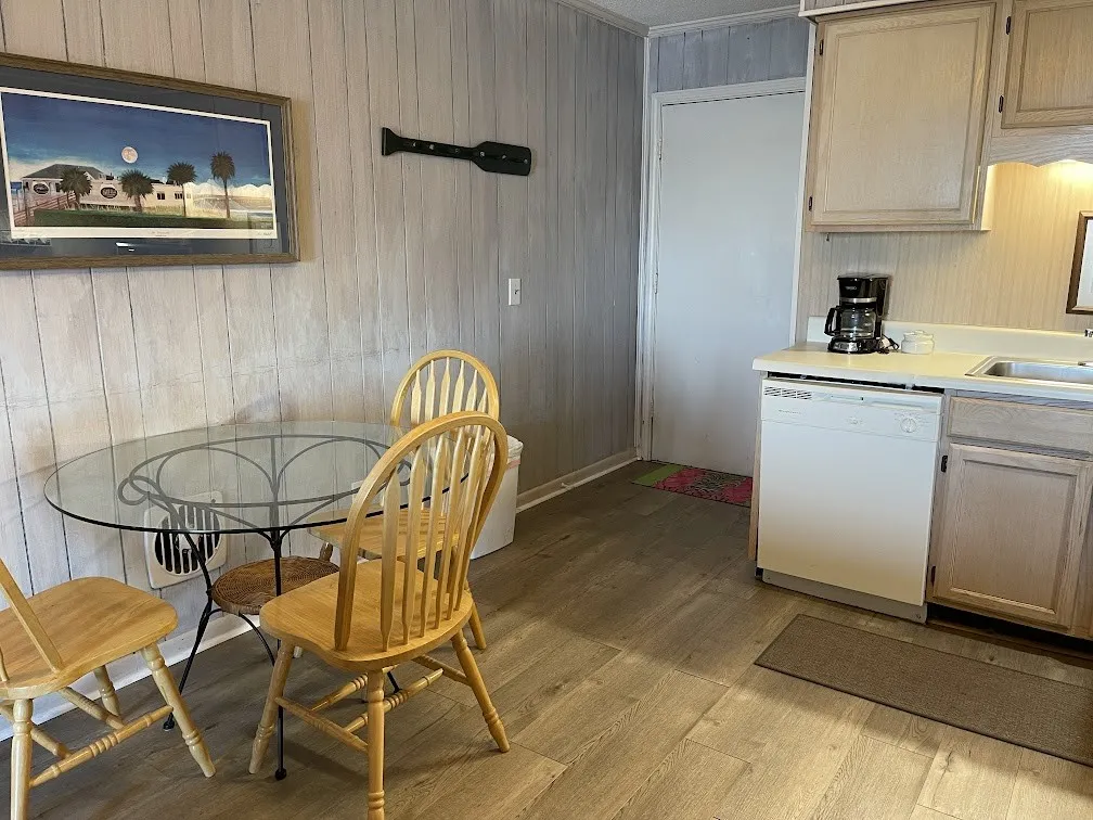 Inlet Pointe 37 photo 8