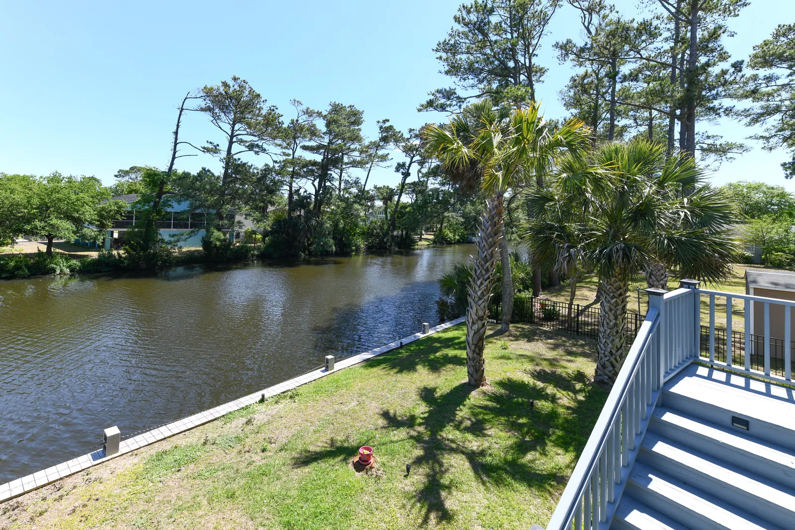 Raycliff at the Beach photo 24