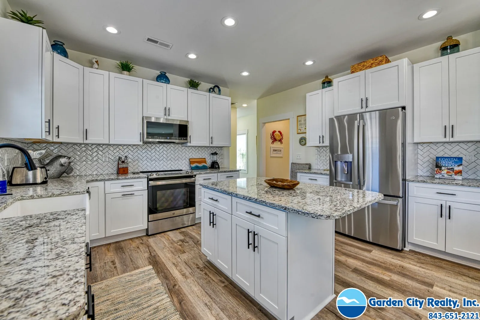 320 Cypress Avenue photo 10