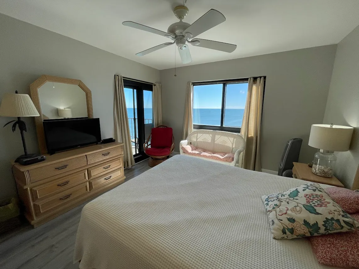 Horizon East 703 photo 17