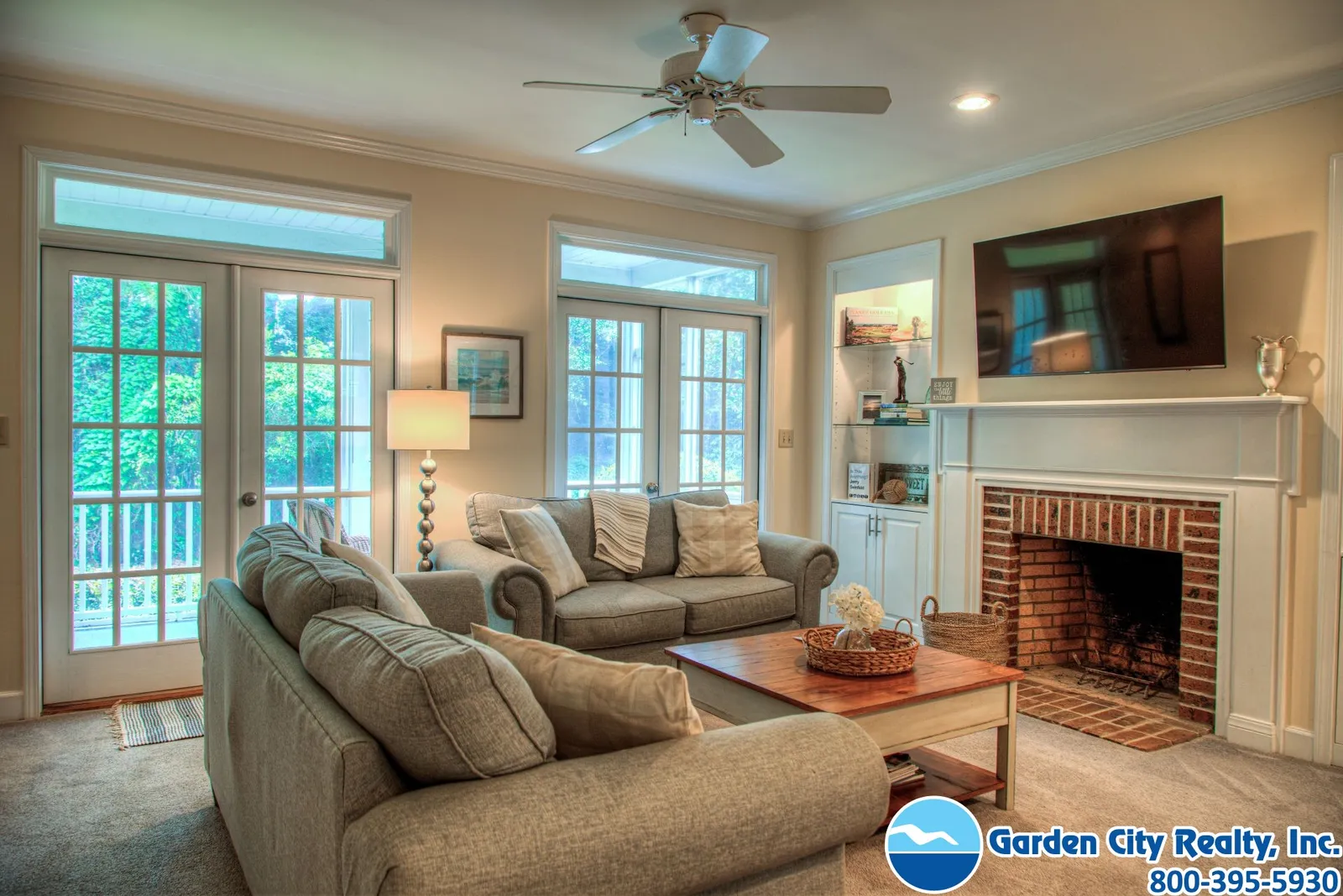 Cozy Coastal Cottage photo 8