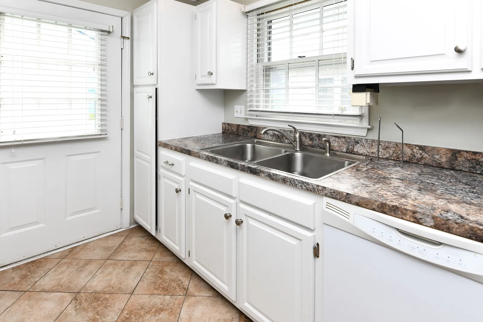 Summer House 117 photo 5