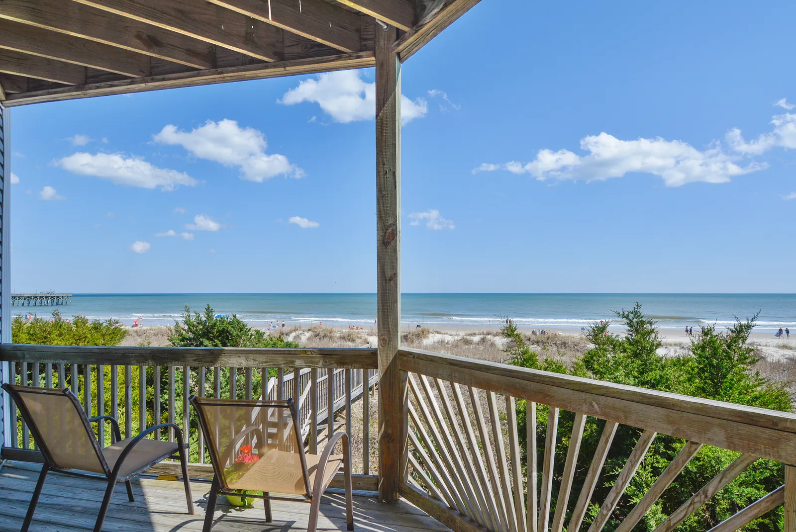Giant Jim's Beachfront Inn photo 14