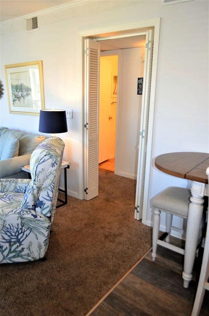 Inlet Pointe 48 photo 11