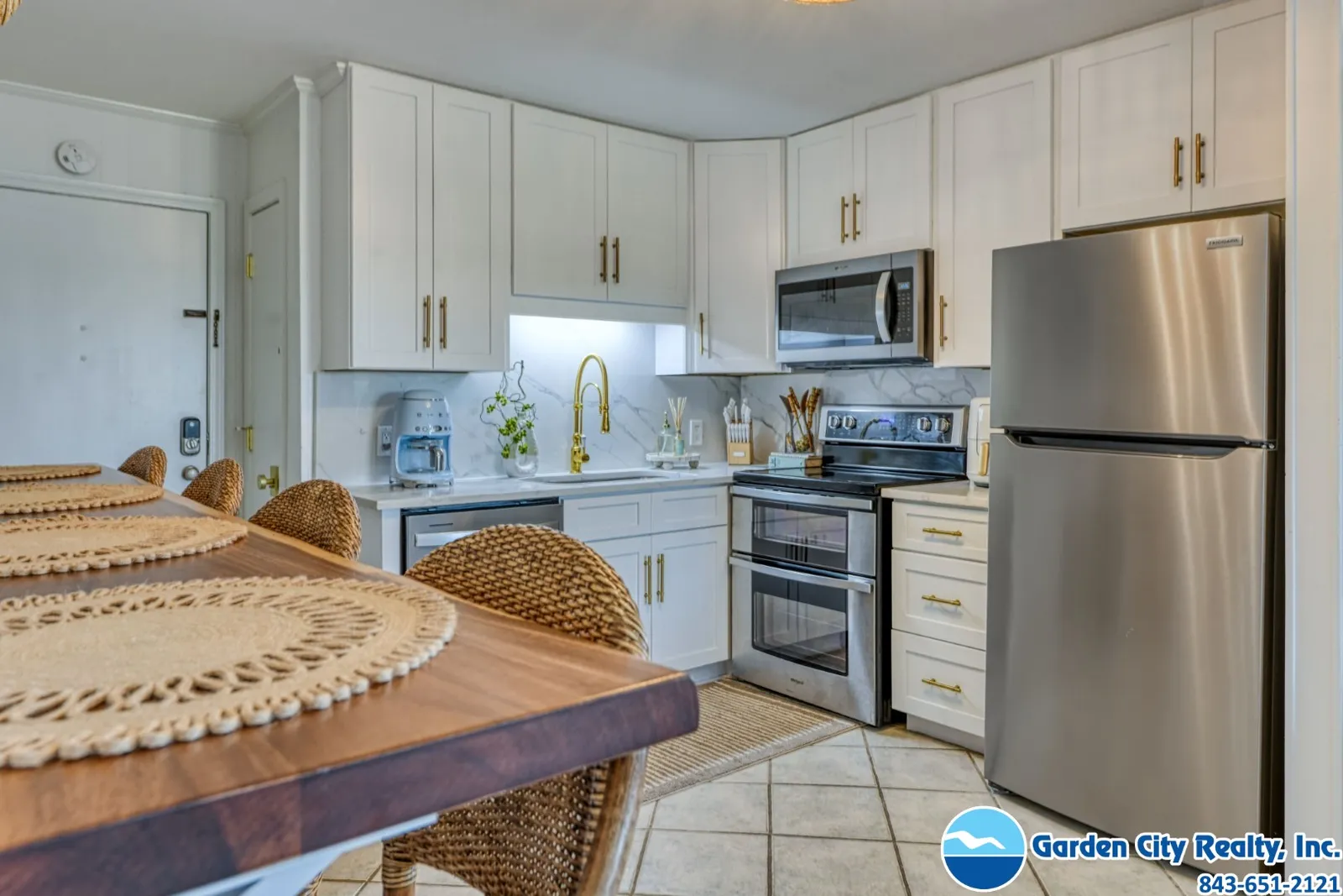 Inlet Pointe 19 photo 17