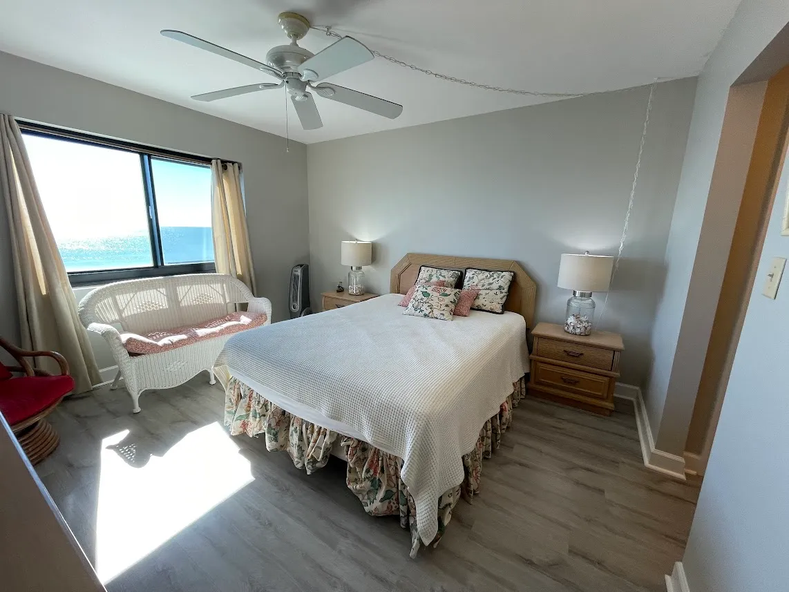 Horizon East 703 photo 16