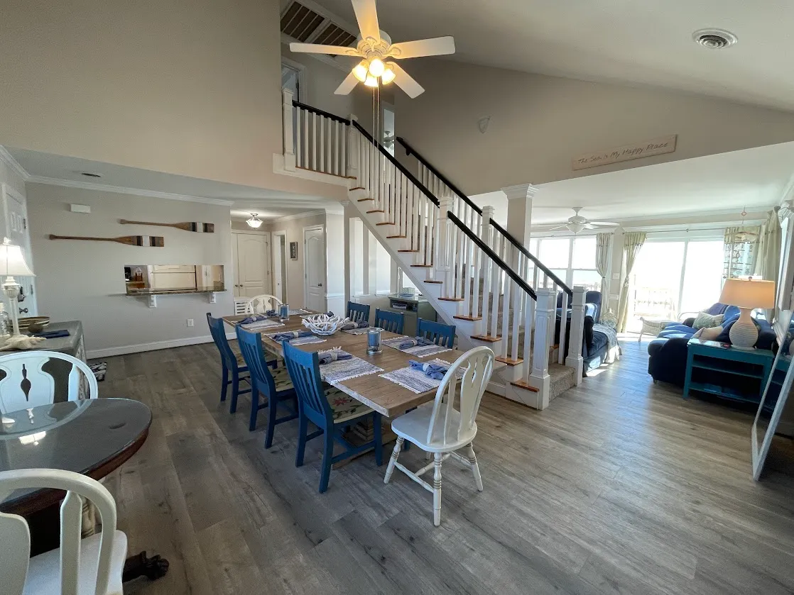 Smith House photo 8