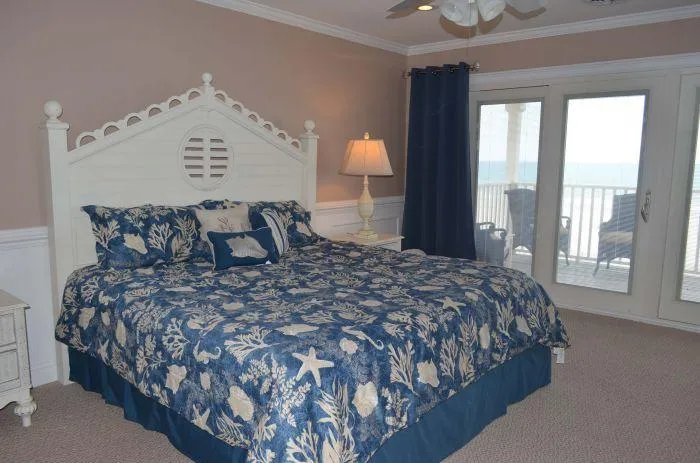 Surfside 6 photo 13