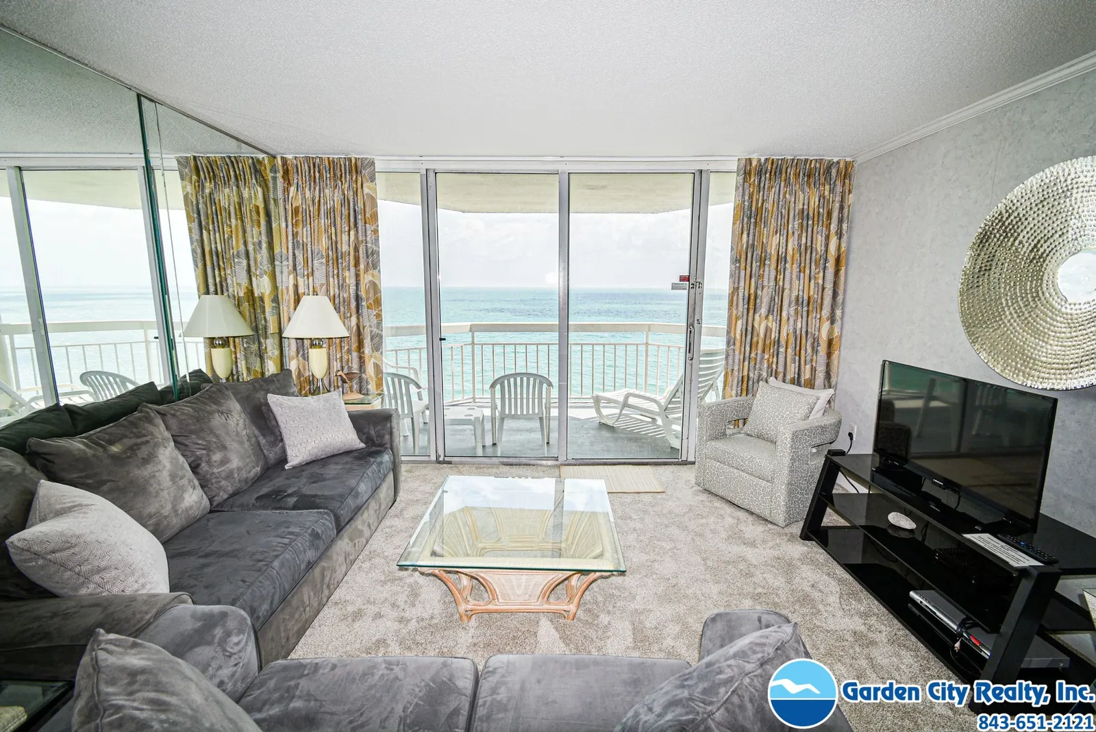 Water's Edge 1511 photo 8