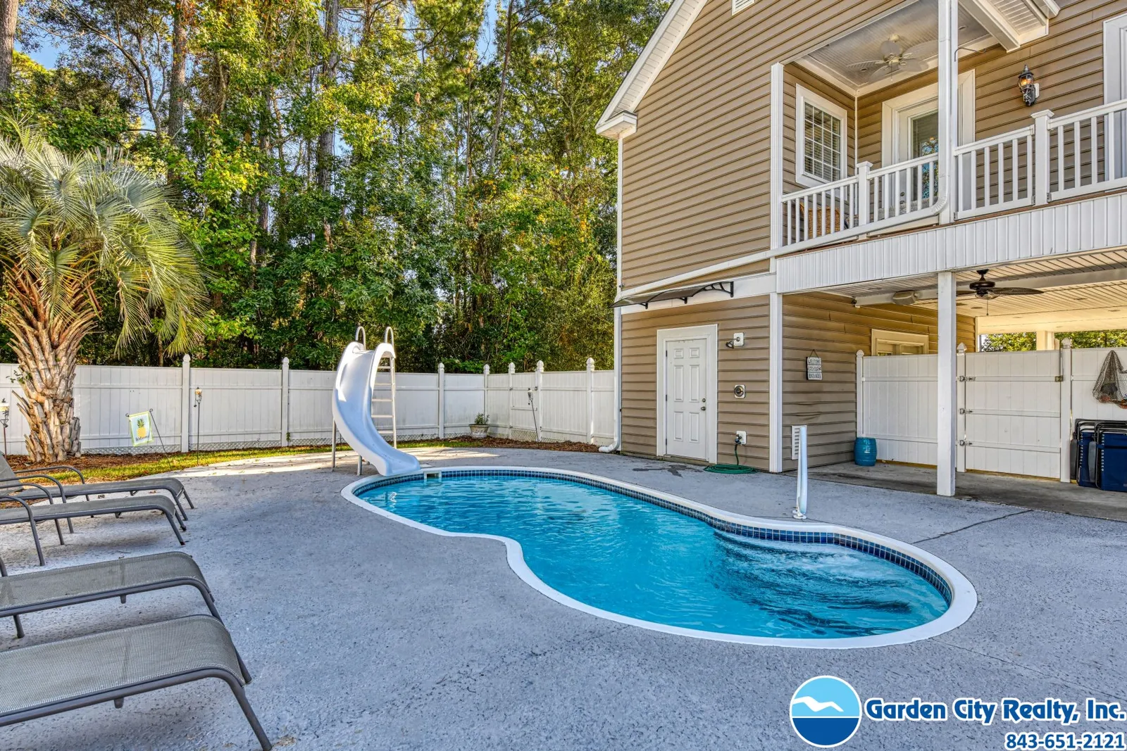 570 Vista Drive photo 4