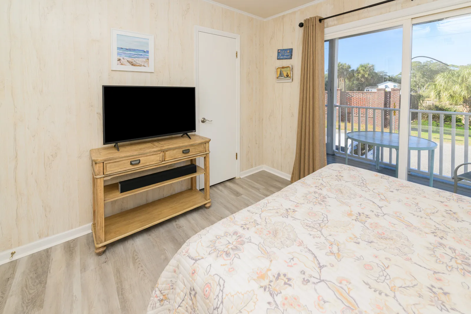 Floral Villa E17 photo 12