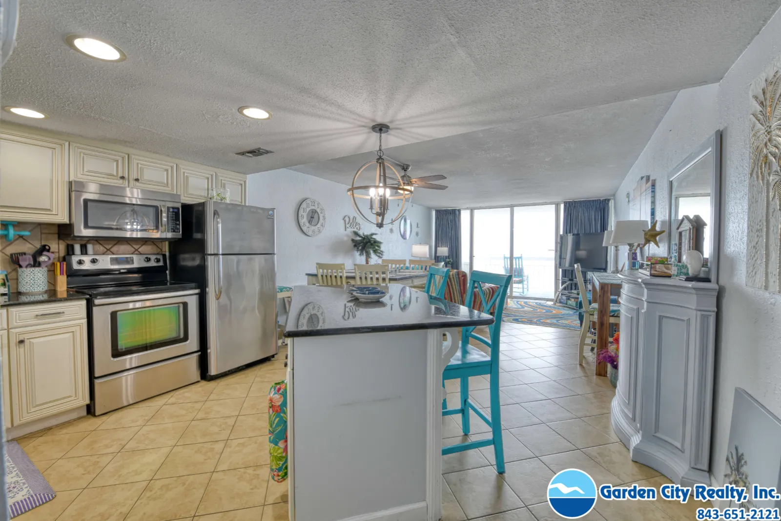 Water's Edge 312 photo 17