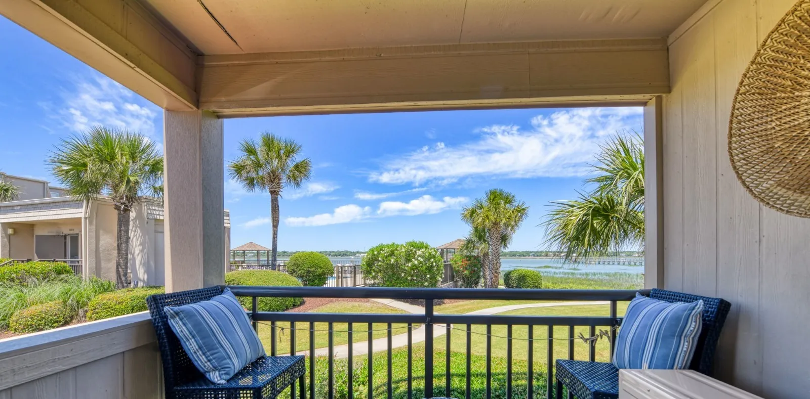 Inlet Pointe 19 photo 1