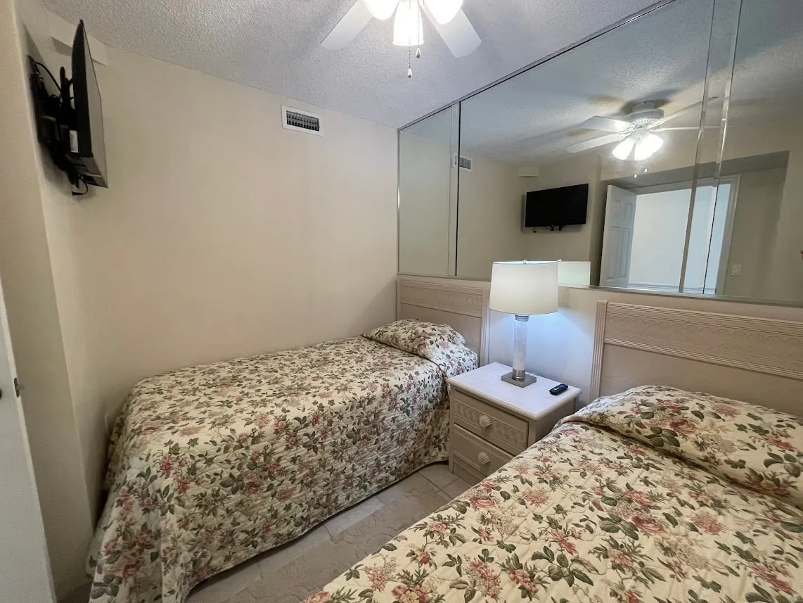Royal Garden Resort 710 photo 18