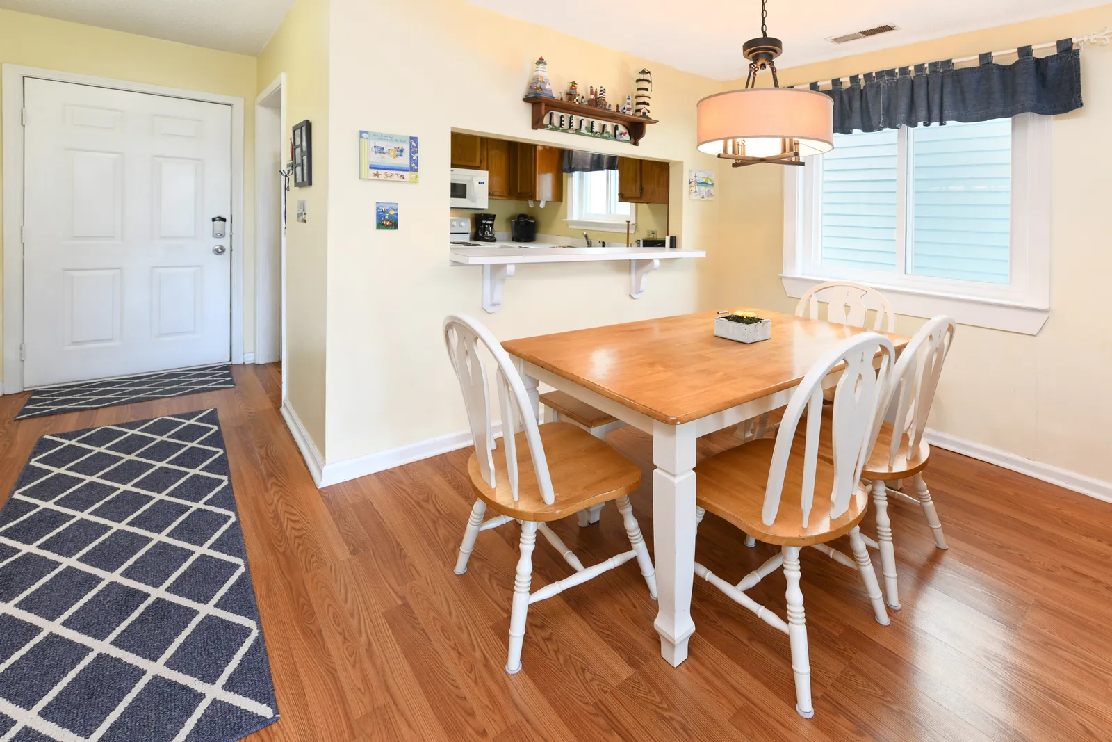Vantage Pointe 101 photo 3