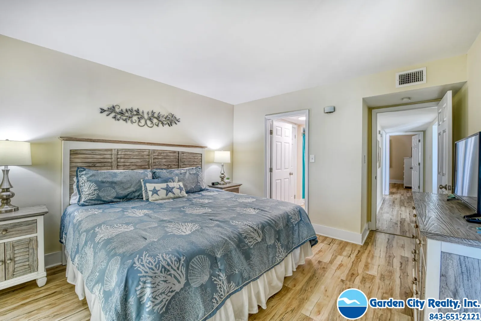 Horizon East 403 photo 16