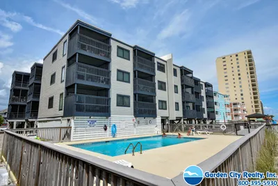 Sea Oaks 201