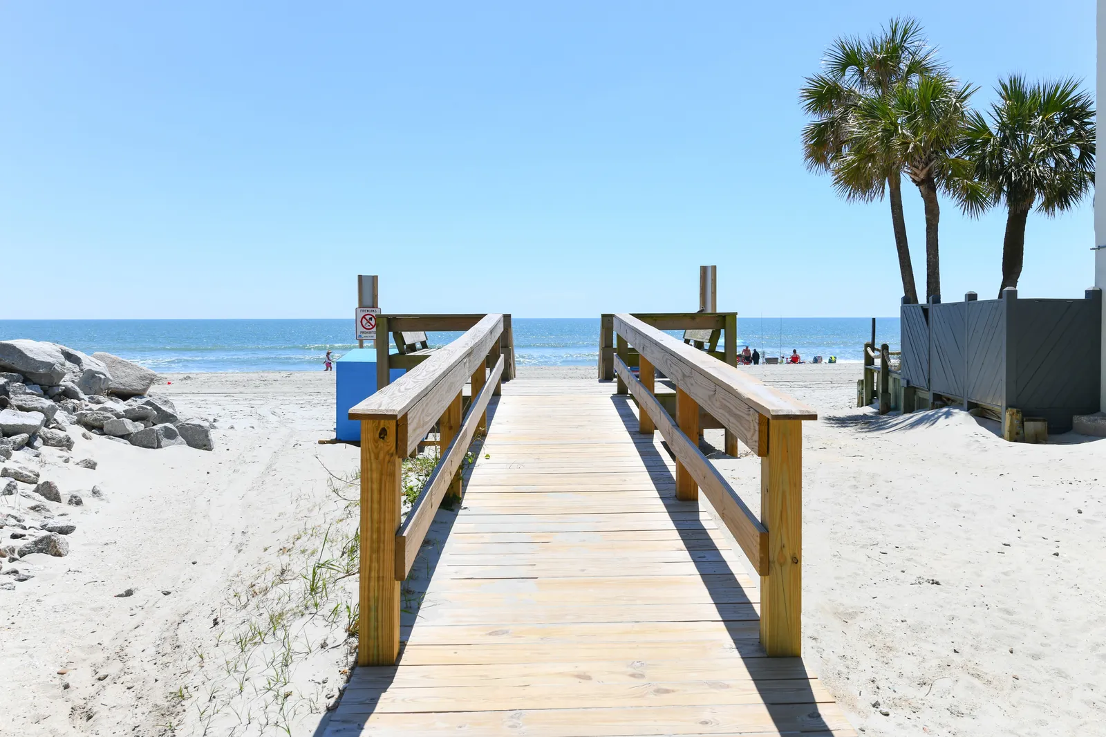 Water's Edge 203 photo 19