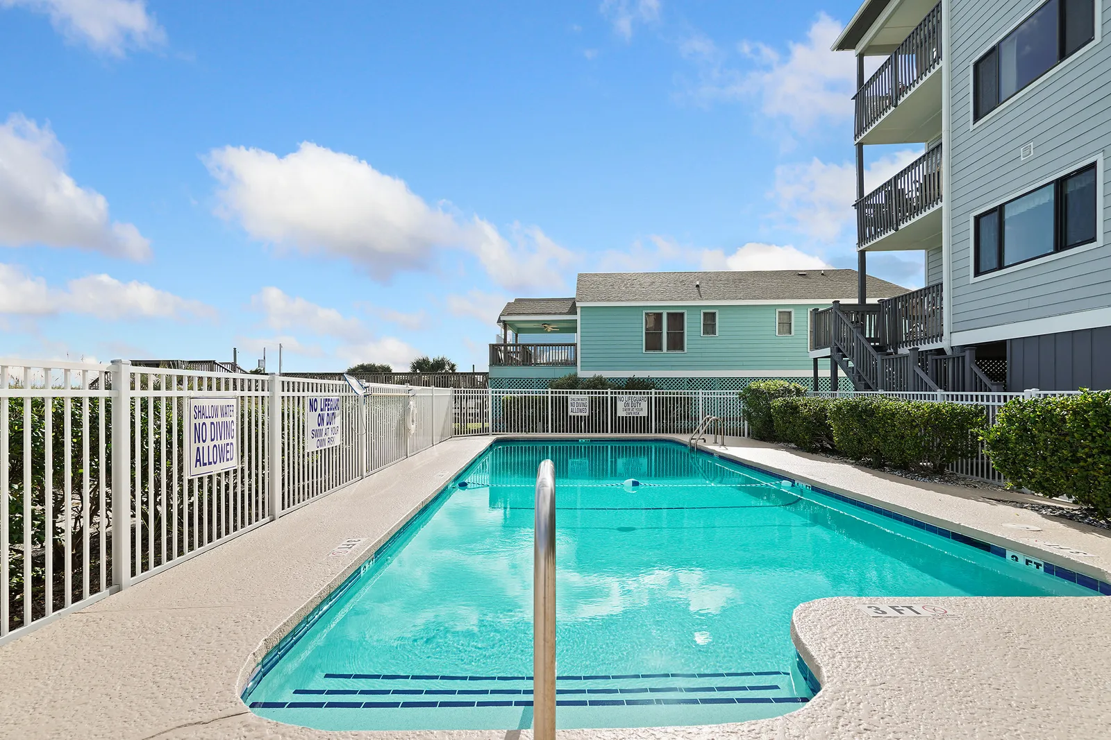 Dolphin Cay, Unit 203 photo 2
