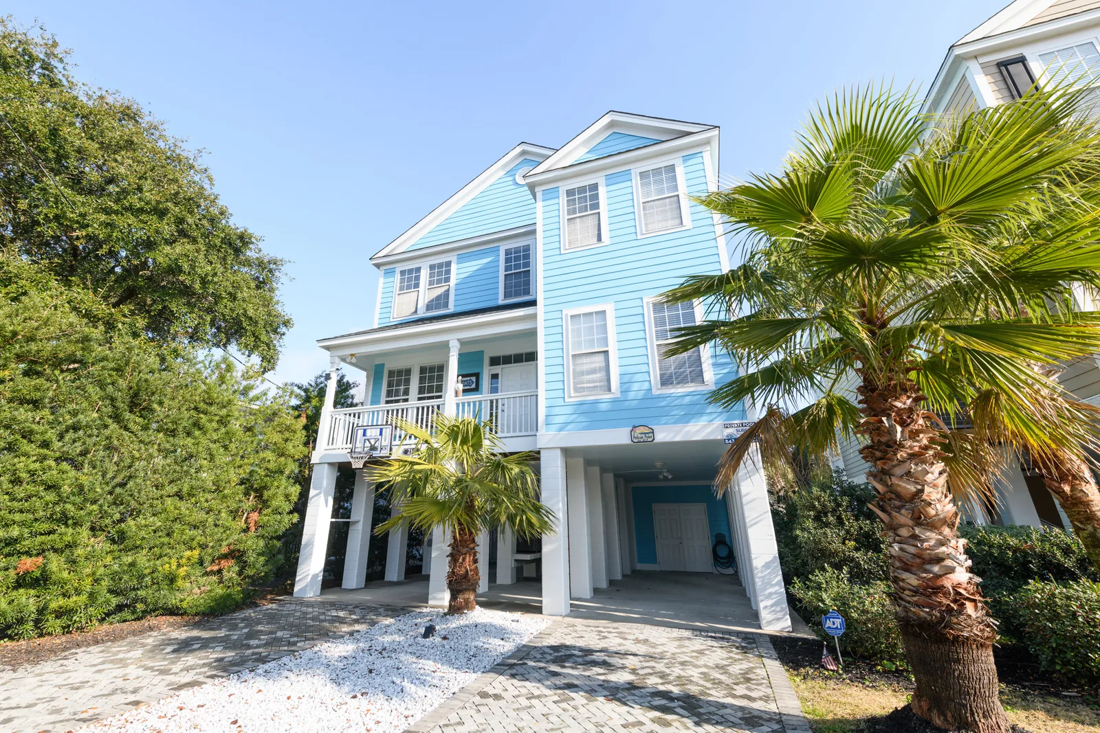 Pelican Point photo 1