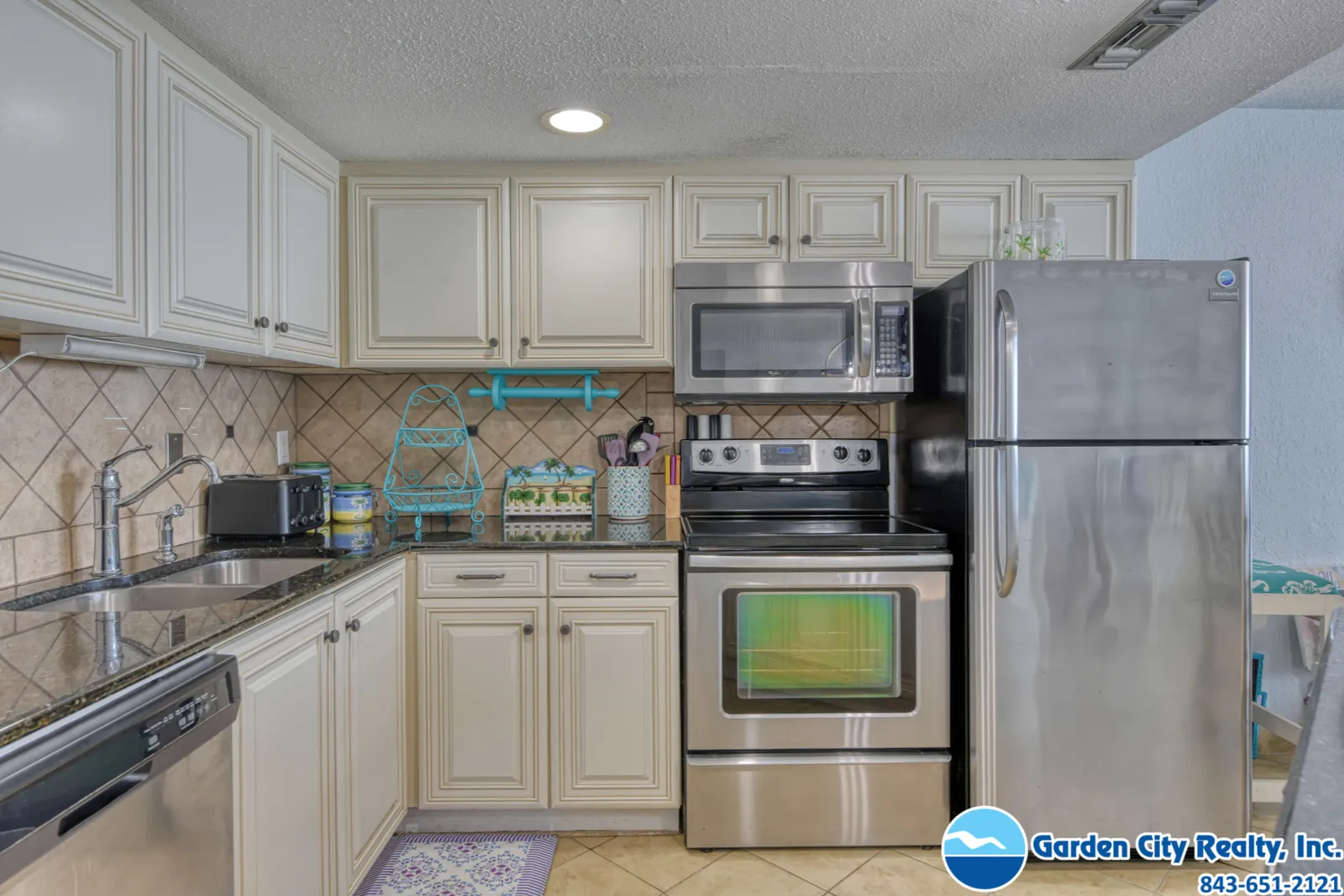Water's Edge 312 photo 18
