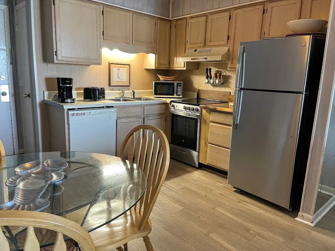 Inlet Pointe 37 photo 6